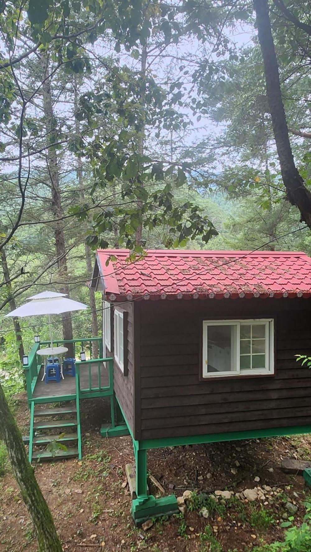 Hongcheon Gongjaksan Recreational Forest Pension Eksteriør bilde