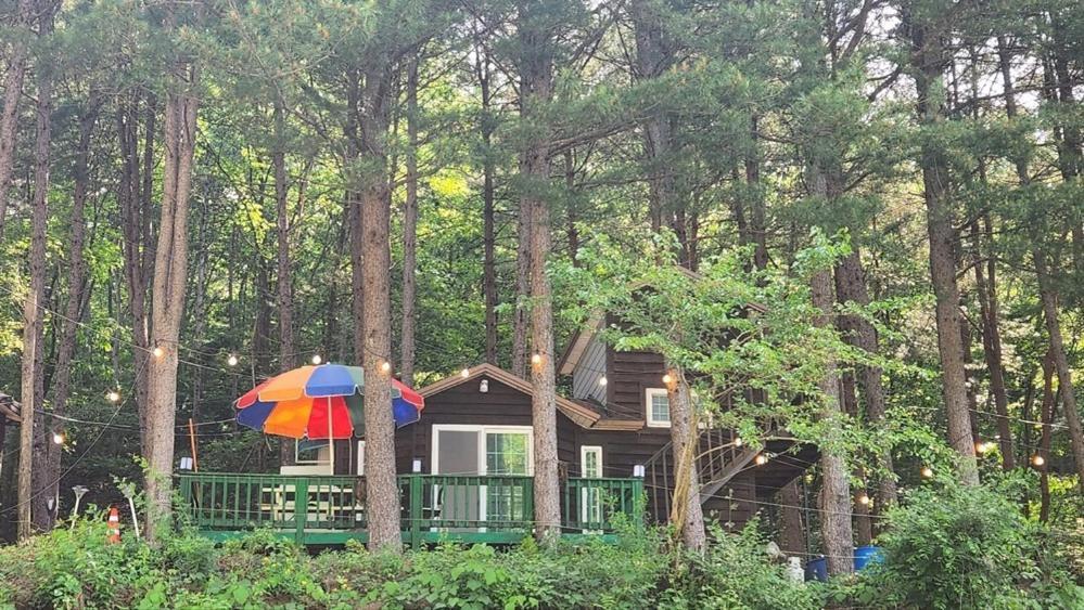 Hongcheon Gongjaksan Recreational Forest Pension Eksteriør bilde